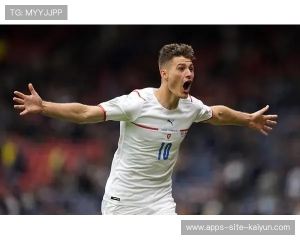 球队在欧洲杯中凭借定位球拿下关键比赛，欧洲杯站位